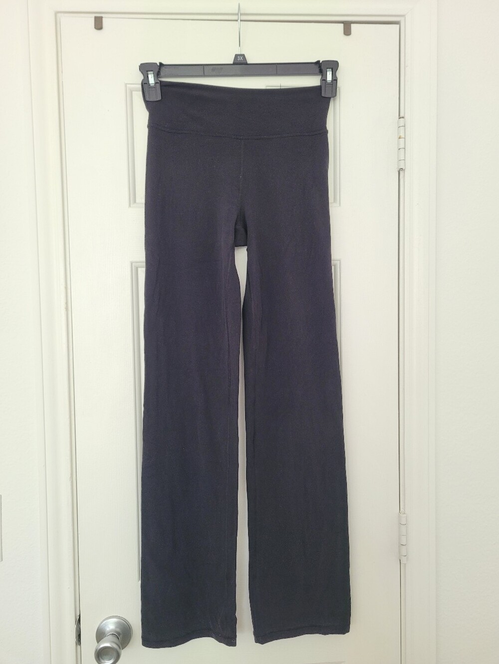 Athleta Elation Straight Leg Pant size Small in black